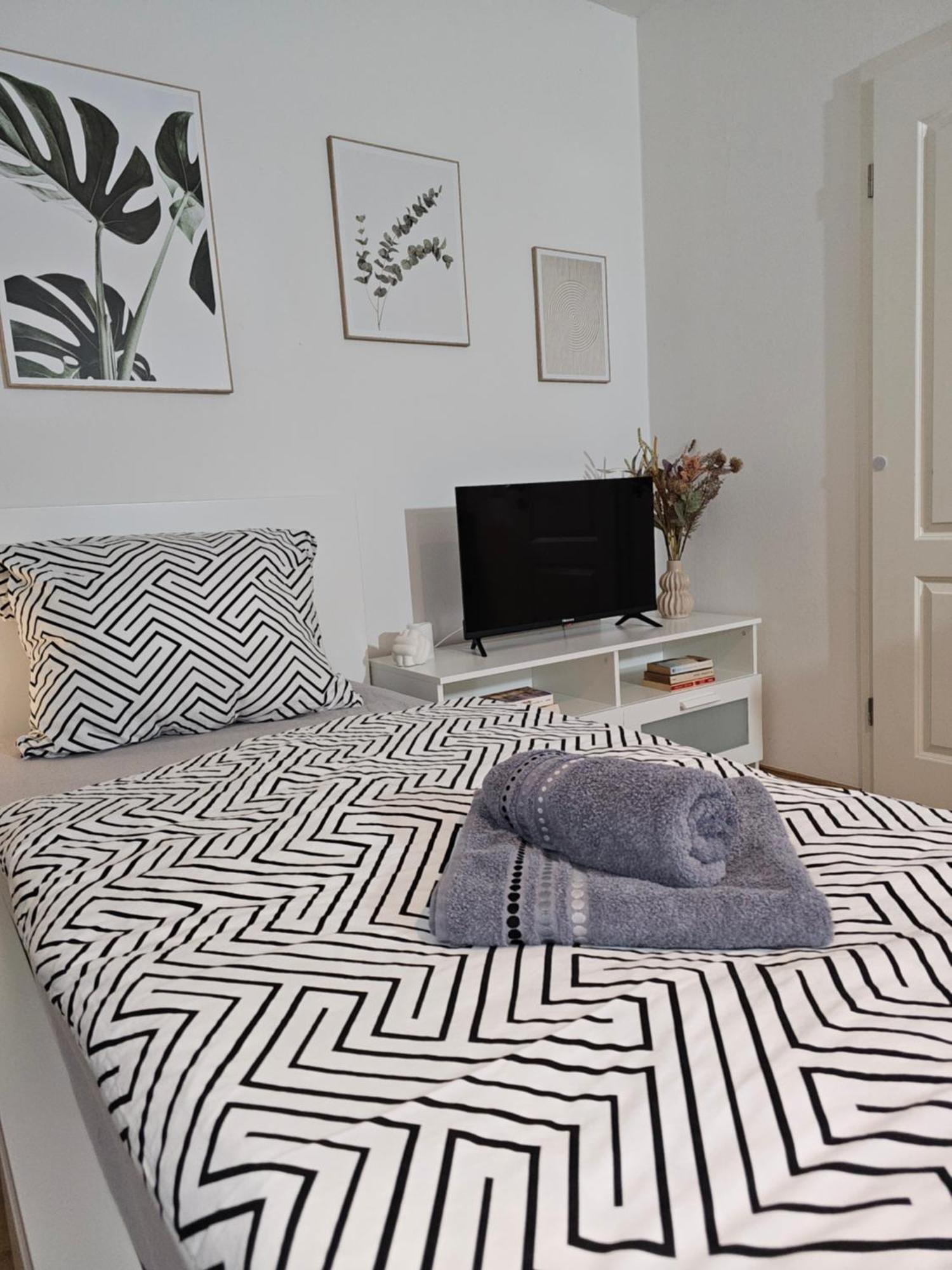 Modern Studio Near Duesseldorf Airport & Messe/Fair Meerbusch Exterior foto
