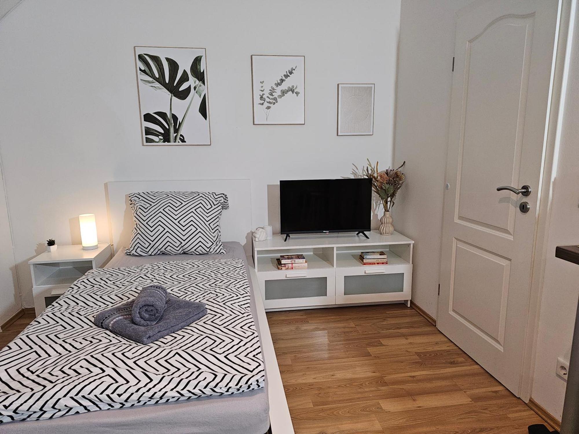 Modern Studio Near Duesseldorf Airport & Messe/Fair Meerbusch Exterior foto